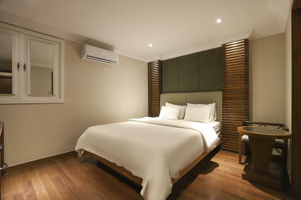 Demian Hotel Seoul Bagian luar foto