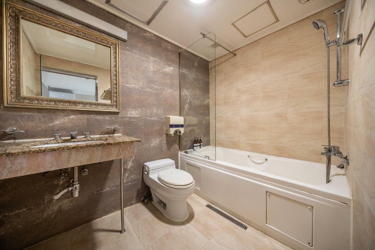 Demian Hotel Seoul Bagian luar foto