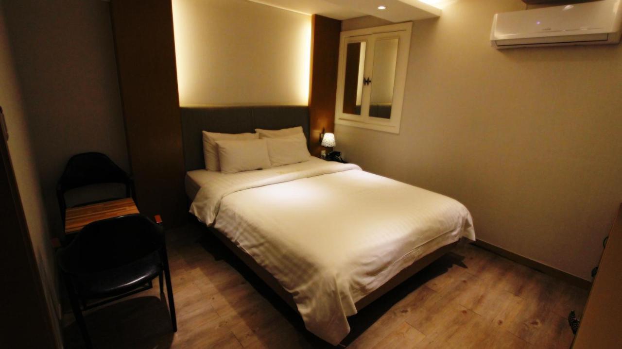 Demian Hotel Seoul Bagian luar foto