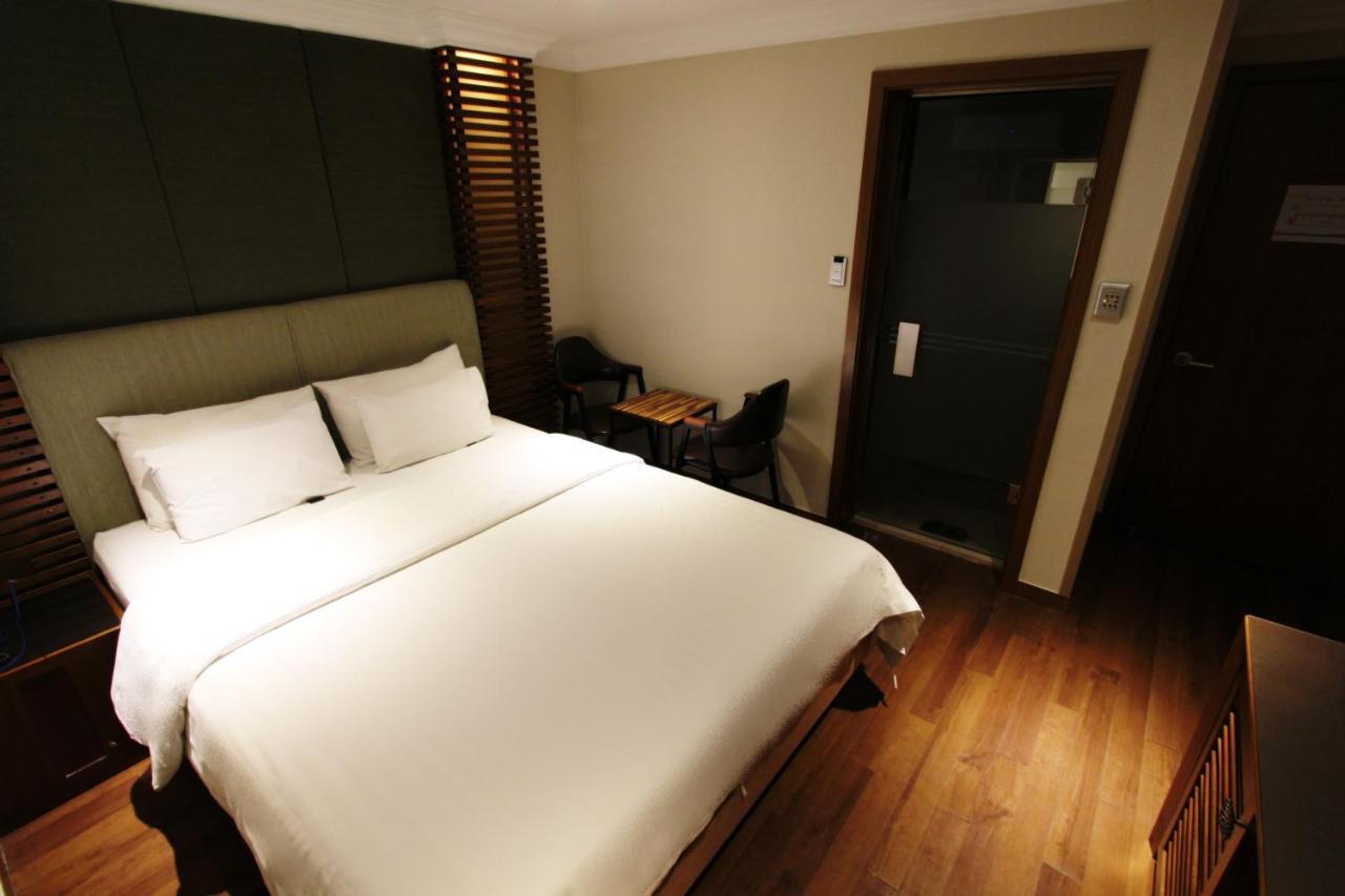 Demian Hotel Seoul Bagian luar foto