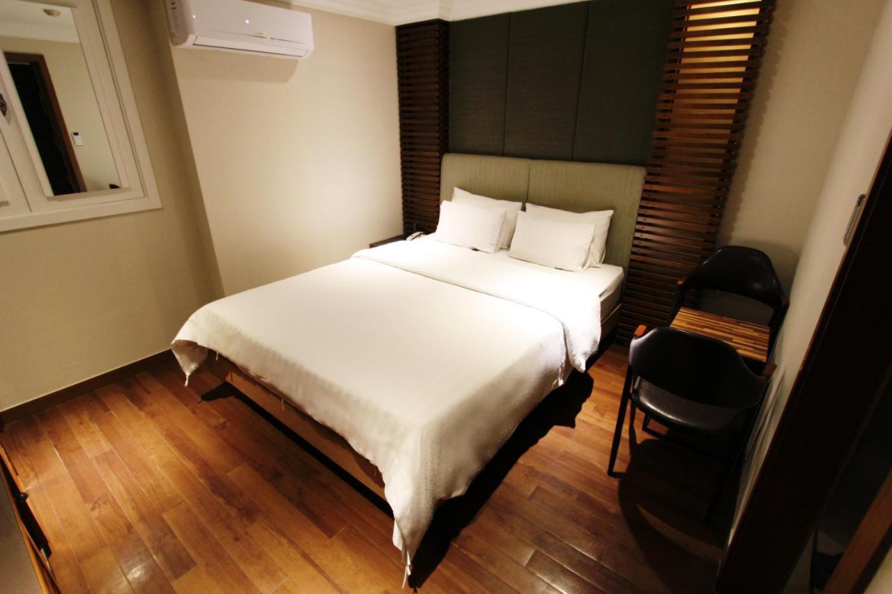 Demian Hotel Seoul Bagian luar foto